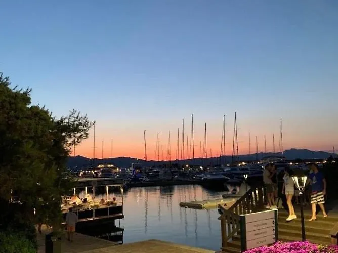 Autentico Stazzo Gallurese - *